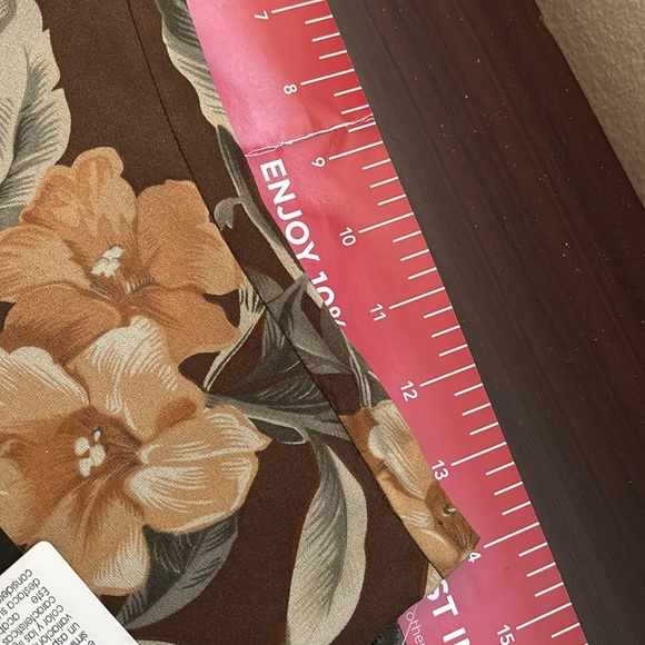 SILK JNY NEW skirt 37” long,14”waist - Picture 10 of 10